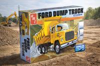 AMT Ford LNT-8000 Louisville Dump Truck 1:25 Scale 1526 Model Kit