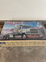 Italeri Ford LTL 9000  Semi Tractor 1/24 728 Plastic Model Truck Kit