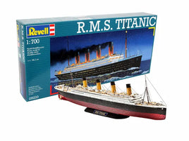 Revell R.M.S. Titanic Ocean Liner 1:700 5210 Ship Model Kit