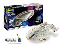 Revell 1/670 Star Trek U.S.S. Voyager NCC-74656 #13604