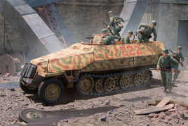 Trumpeter 1/16 German SdKfz 251D Halftrack (New Tool) 942 Plastic Model Kit Military Model Kits Trumpeter Models 