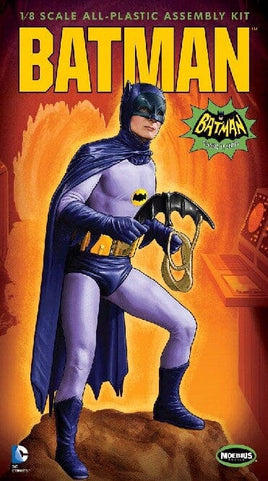 1/8 1966 Batman TV Series: Batman Plastic Model Kit Moebius Models 