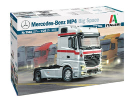 Italeri Mercedes-Benz MP4 Big Space Tractor Cab 1:24 3948 Plastic Model Kit Show Truck Truck Model Kit Italeri 