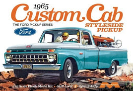 Moebius Models 1965 Ford Custom Cab Styleside Pickup 1/25 1234 Model Kit Truck Model Kit Moebius Models 