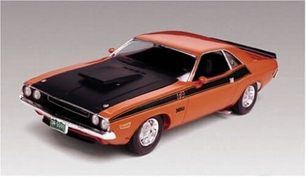 Revell 1/24 1970 Dodge Challenger 2 'N 1 85-2596 Plastic Model Kit Car Model Kit Revell USA 